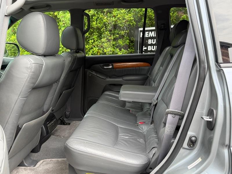 Lexus GX 470 Sport Utility 2005