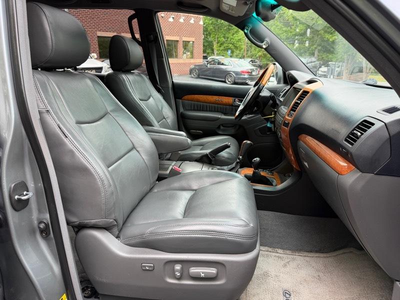 Lexus GX 470 Sport Utility 2005