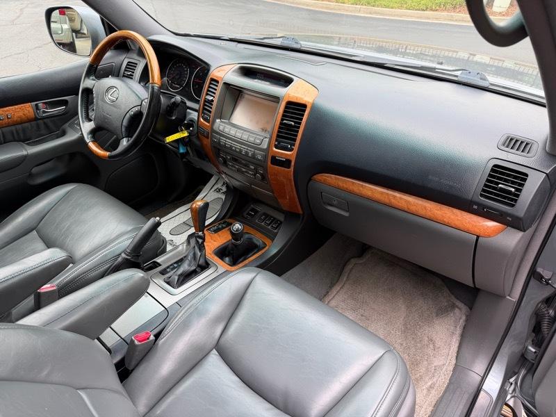 Lexus GX 470 Sport Utility 2005