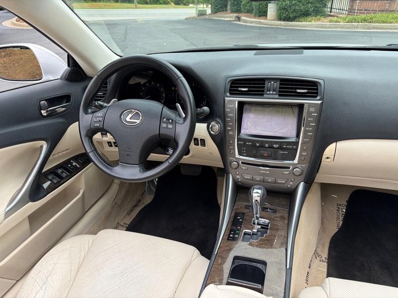 Lexus IS C IS 350C 2010