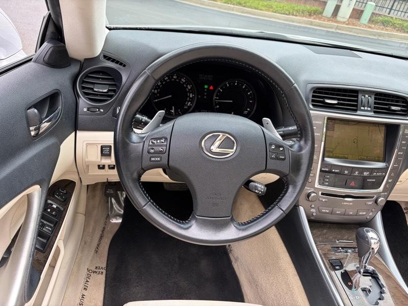 Lexus IS C IS 350C 2010