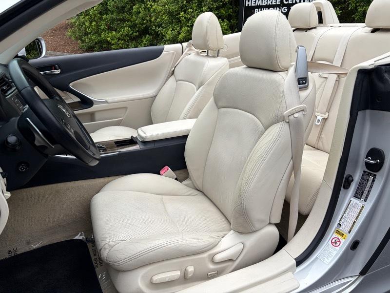 Lexus IS C IS 350C 2010