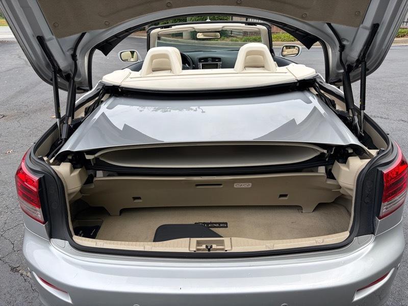 Lexus IS C IS 350C 2010