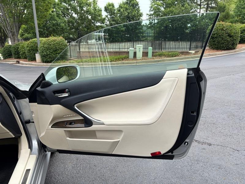 Lexus IS C IS 350C 2010