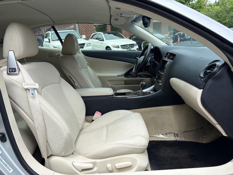 Lexus IS C IS 350C 2010
