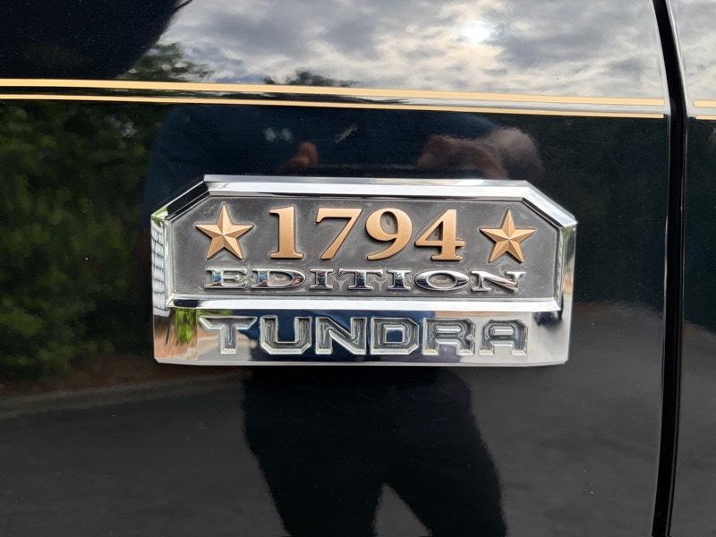 Toyota Tundra  2014