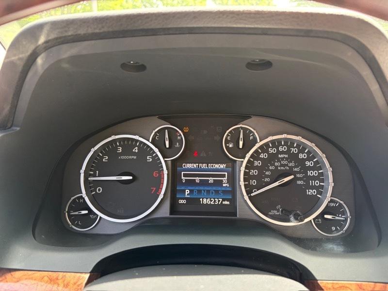 Toyota Tundra  2014