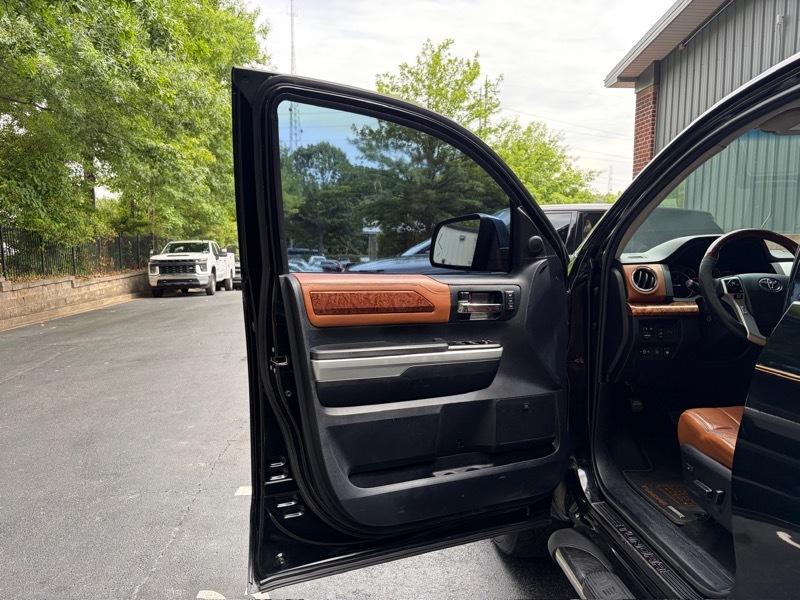 Toyota Tundra  2014