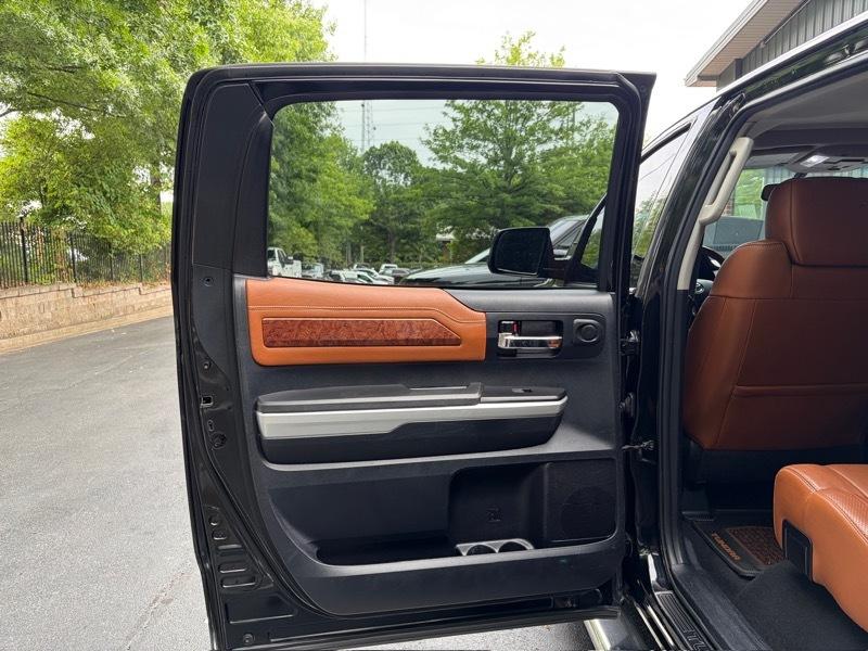 Toyota Tundra  2014