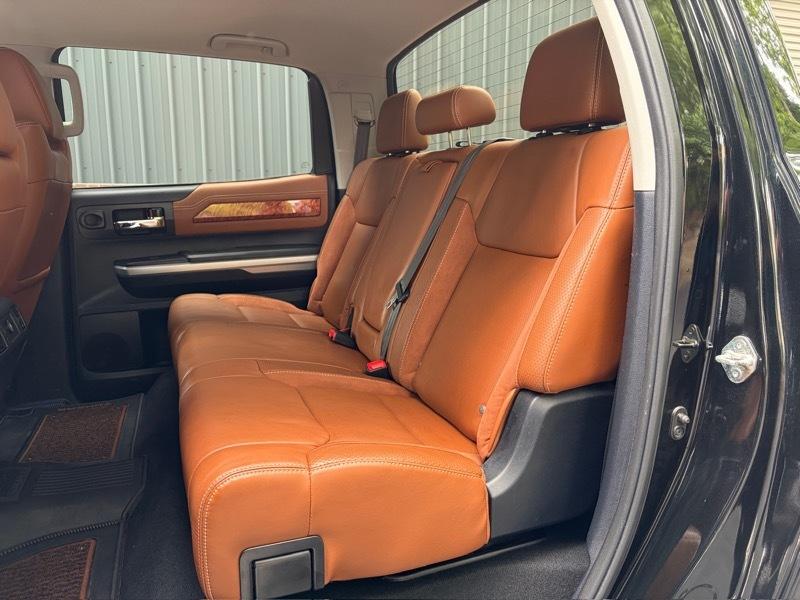 Toyota Tundra  2014