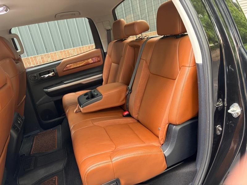 Toyota Tundra  2014