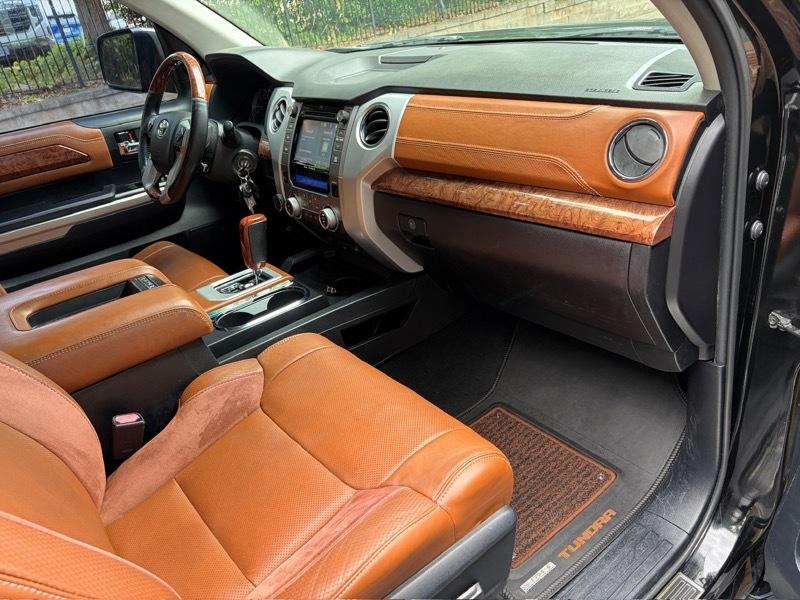 Toyota Tundra  2014