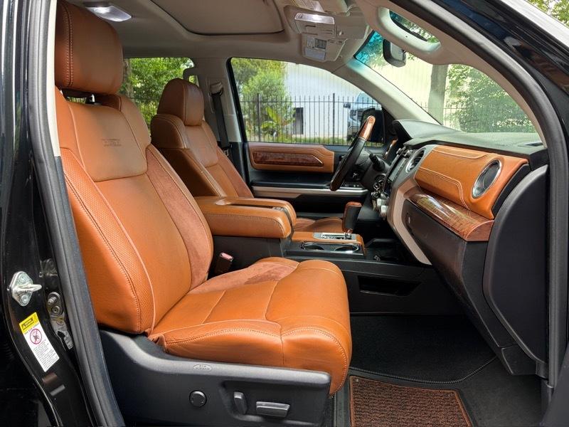 Toyota Tundra  2014
