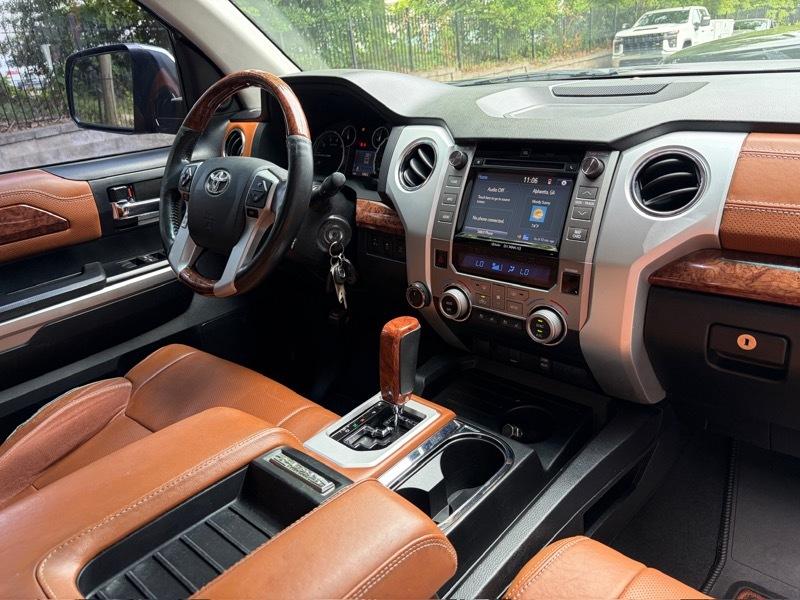 Toyota Tundra  2014