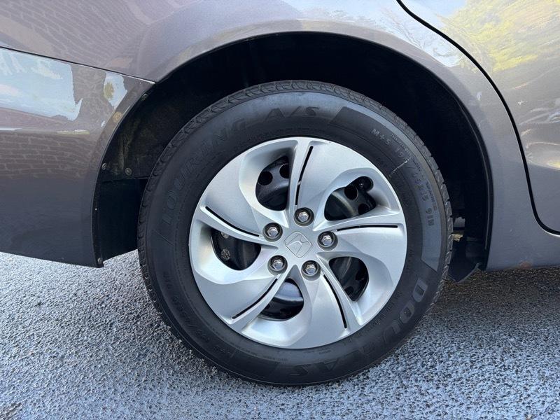 Honda Civic LX Sedan 5-Speed AT 2013