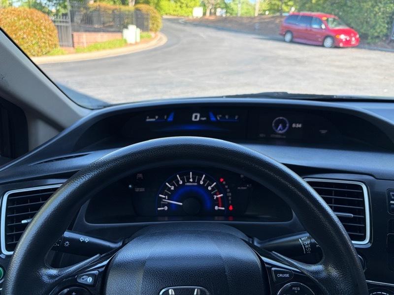 Honda Civic LX Sedan 5-Speed AT 2013