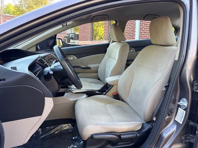 Honda Civic LX Sedan 5-Speed AT 2013
