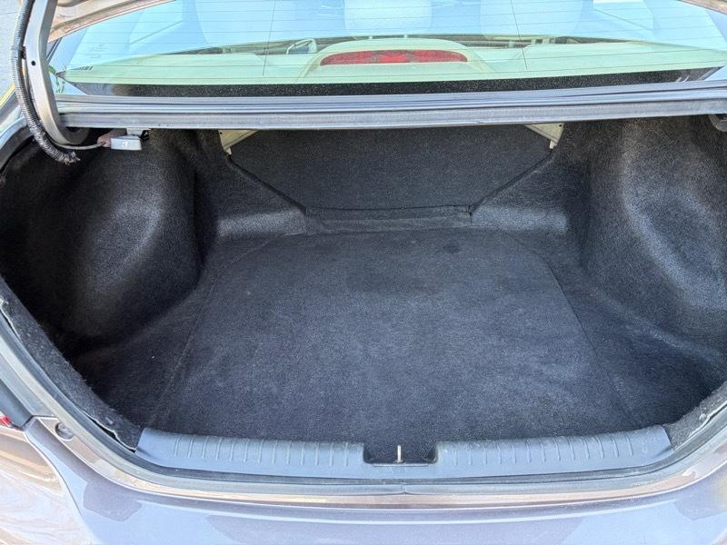 Honda Civic LX Sedan 5-Speed AT 2013