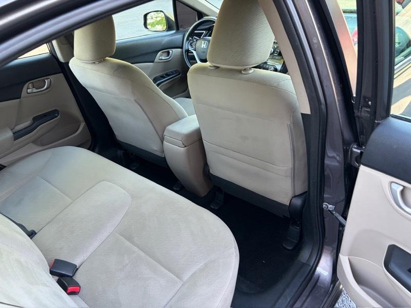 Honda Civic LX Sedan 5-Speed AT 2013