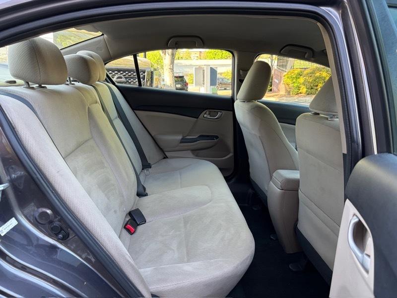 Honda Civic LX Sedan 5-Speed AT 2013