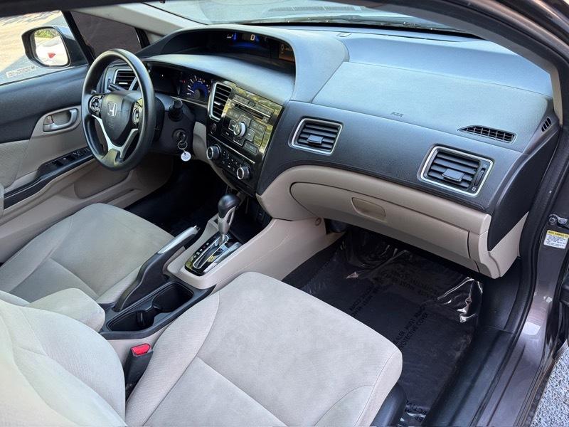 Honda Civic LX Sedan 5-Speed AT 2013