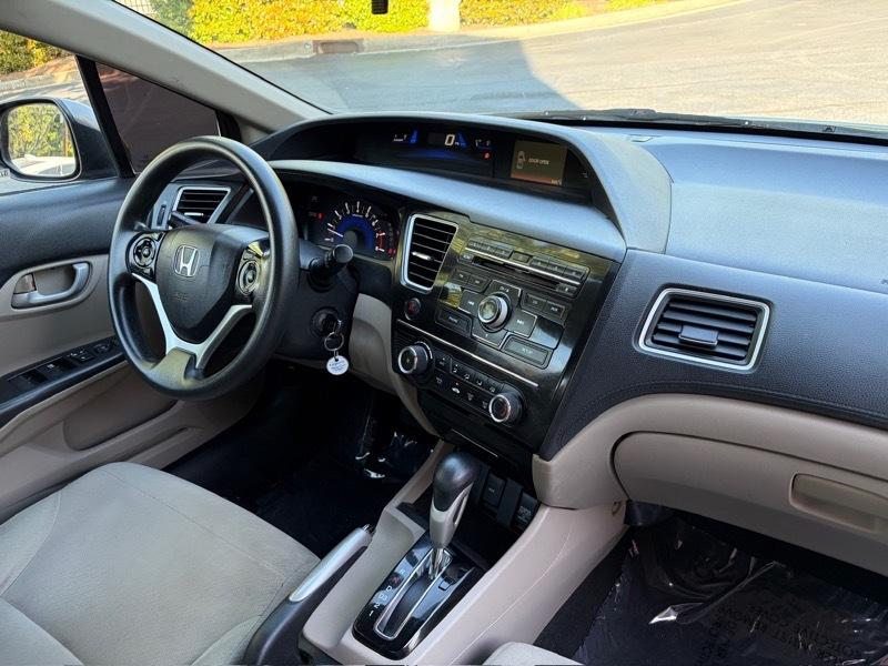 Honda Civic LX Sedan 5-Speed AT 2013