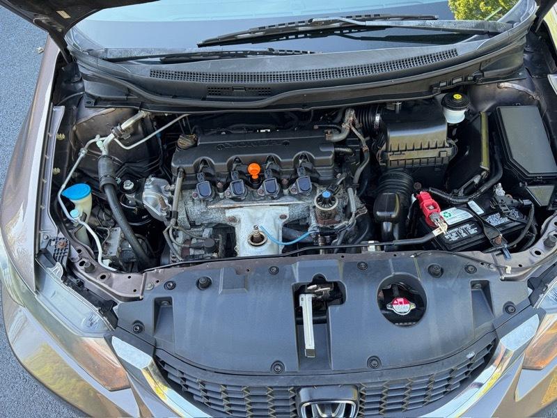 Honda Civic LX Sedan 5-Speed AT 2013