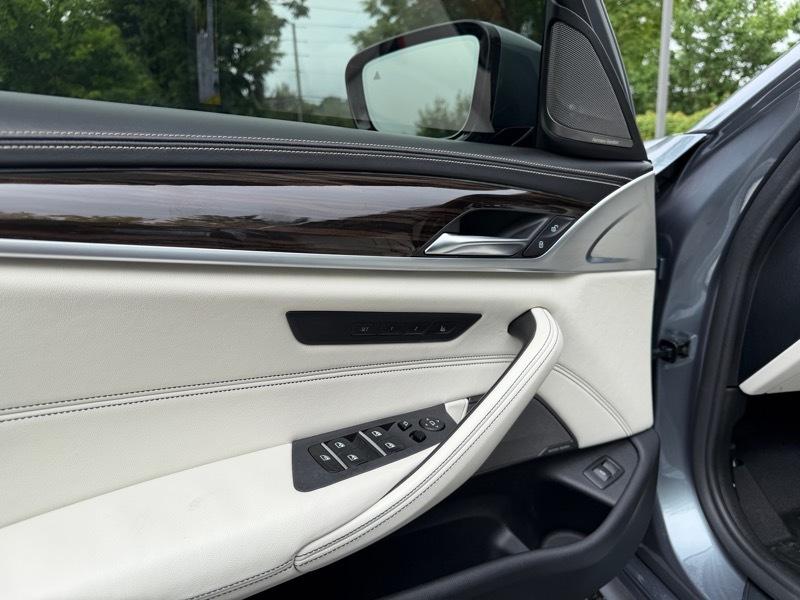 BMW 5-Series 540i xDrive 2019