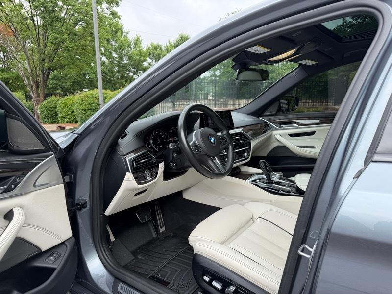 BMW 5-Series 540i xDrive 2019