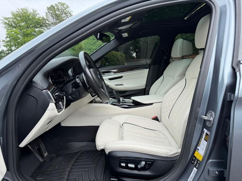 BMW 5-Series 540i xDrive 2019