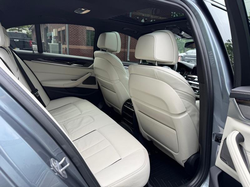BMW 5-Series 540i xDrive 2019