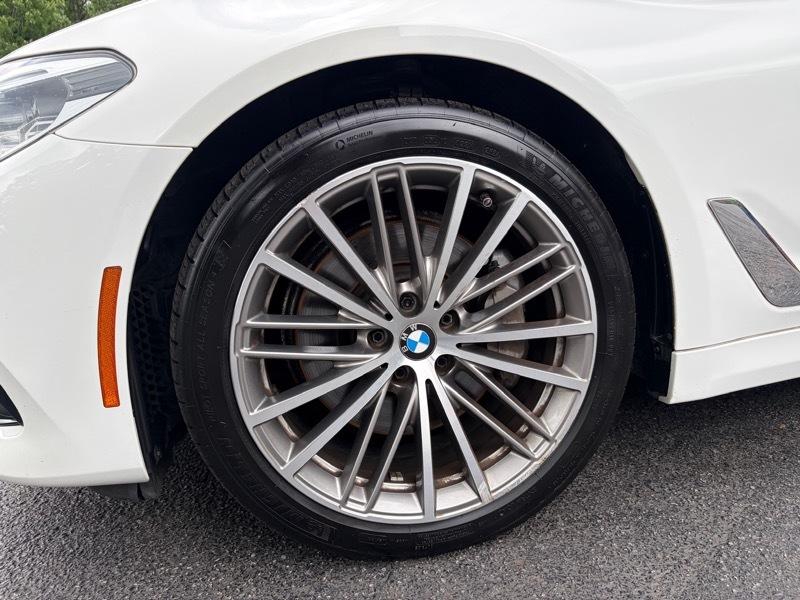 BMW 5-Series 540i 2017