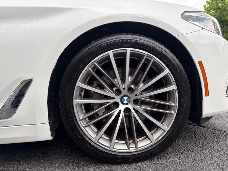 BMW 5-Series 540i 2017