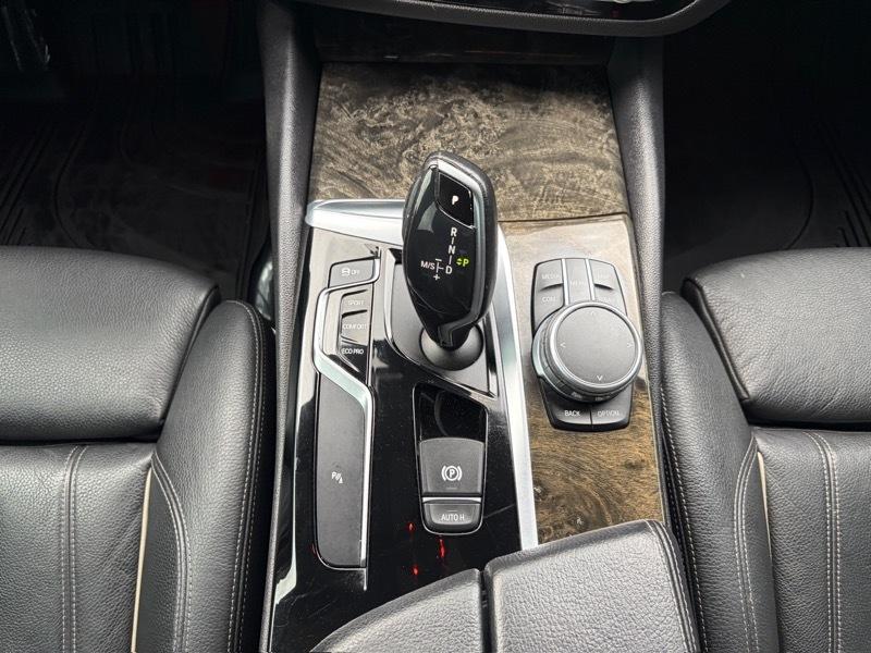 BMW 5-Series 540i 2017