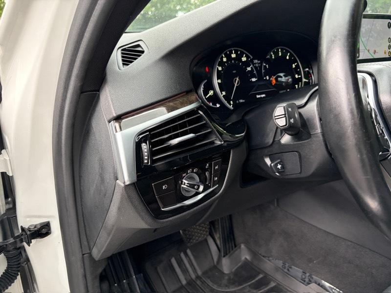 BMW 5-Series 540i 2017