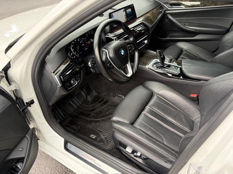 BMW 5-Series 540i 2017