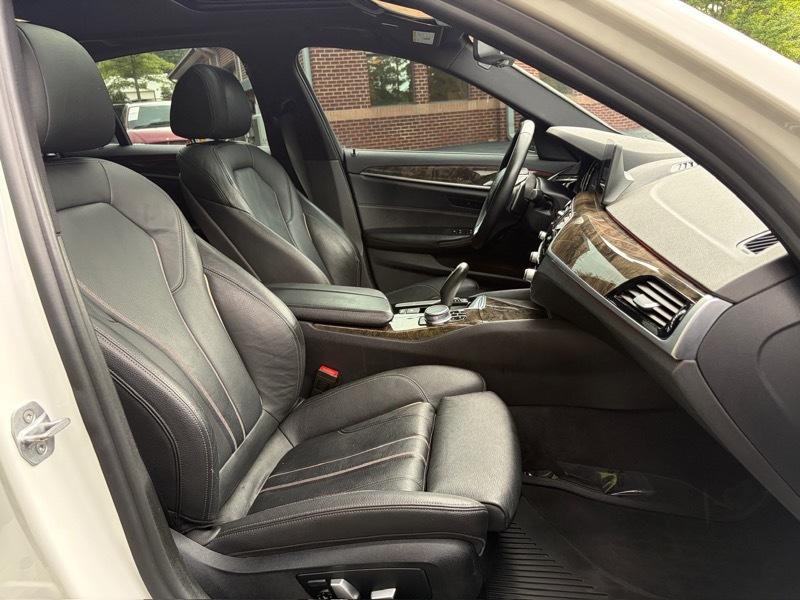 BMW 5-Series 540i 2017