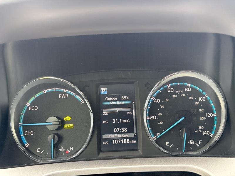 Toyota RAV4 Hybrid XLE 2016
