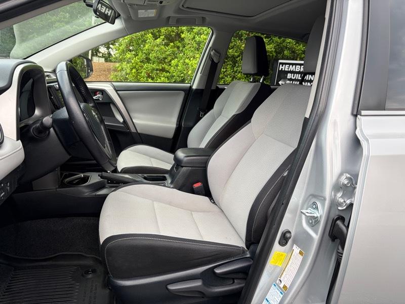 Toyota RAV4 Hybrid XLE 2016