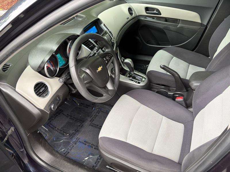 Chevrolet Cruze LS Auto 2014