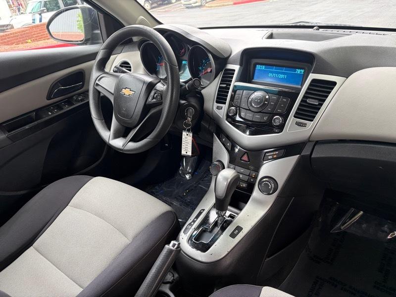 Chevrolet Cruze LS Auto 2014