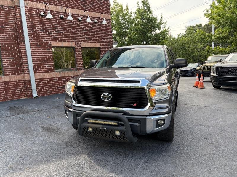 Toyota Tundra  2016