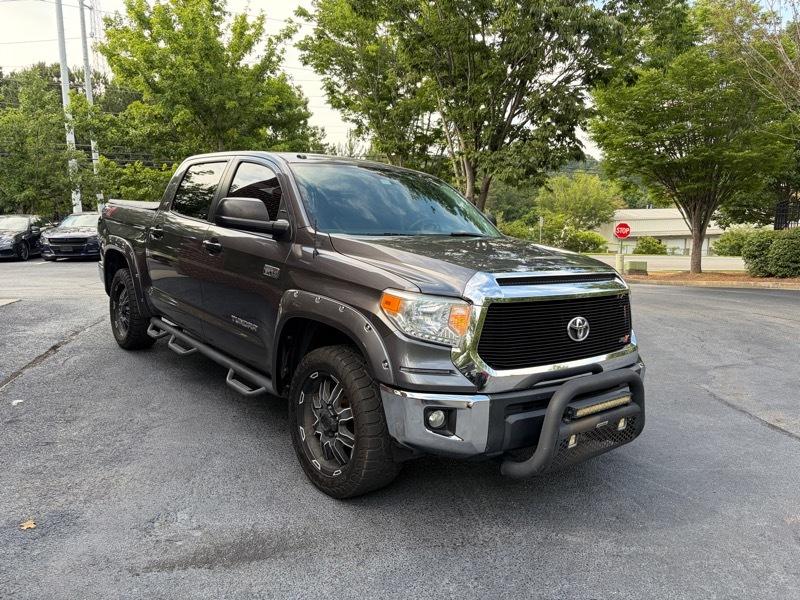 Toyota Tundra  2016