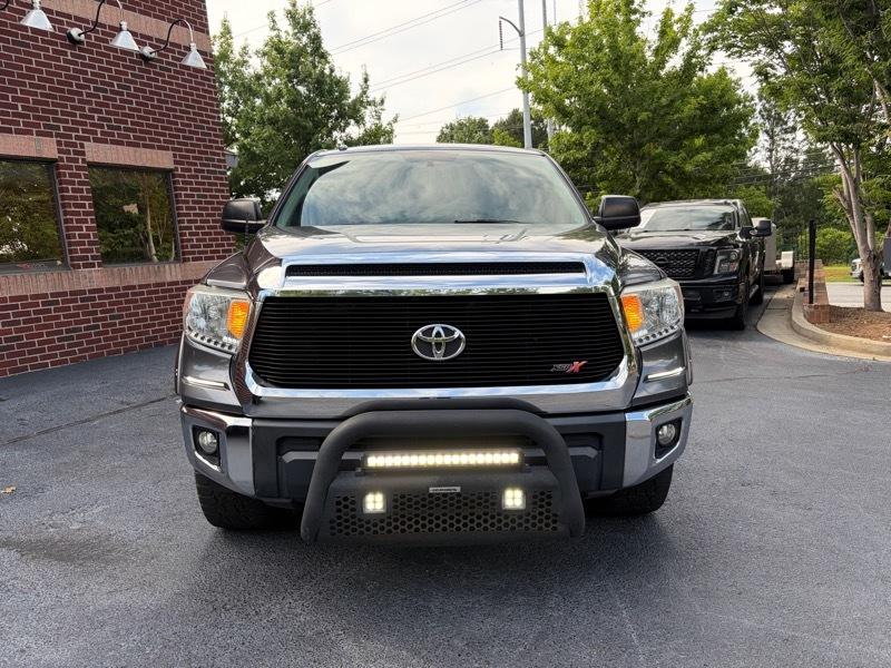 Toyota Tundra  2016