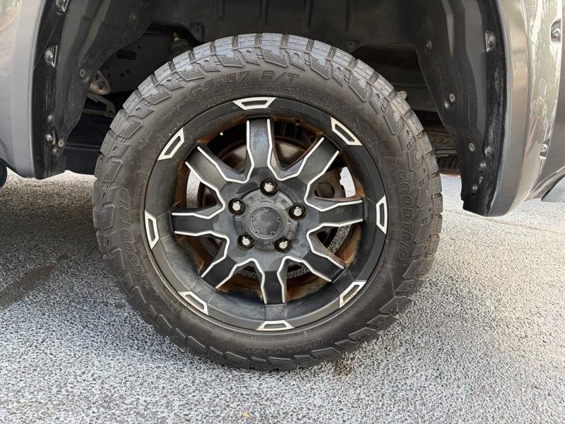 Toyota Tundra  2016