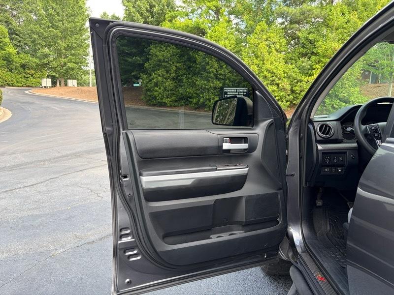 Toyota Tundra  2016