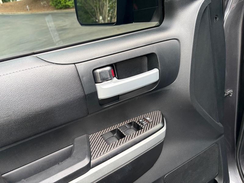 Toyota Tundra  2016