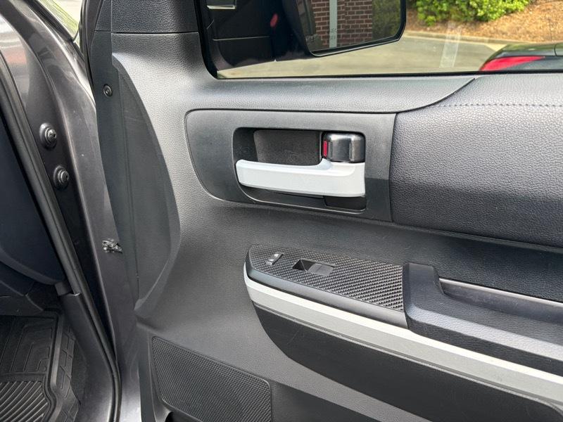 Toyota Tundra  2016