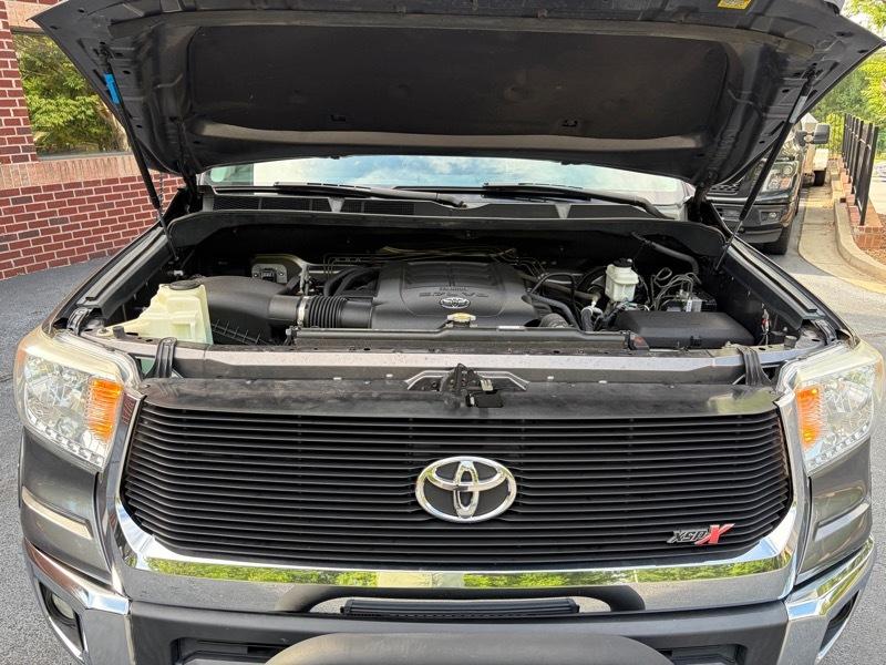 Toyota Tundra  2016
