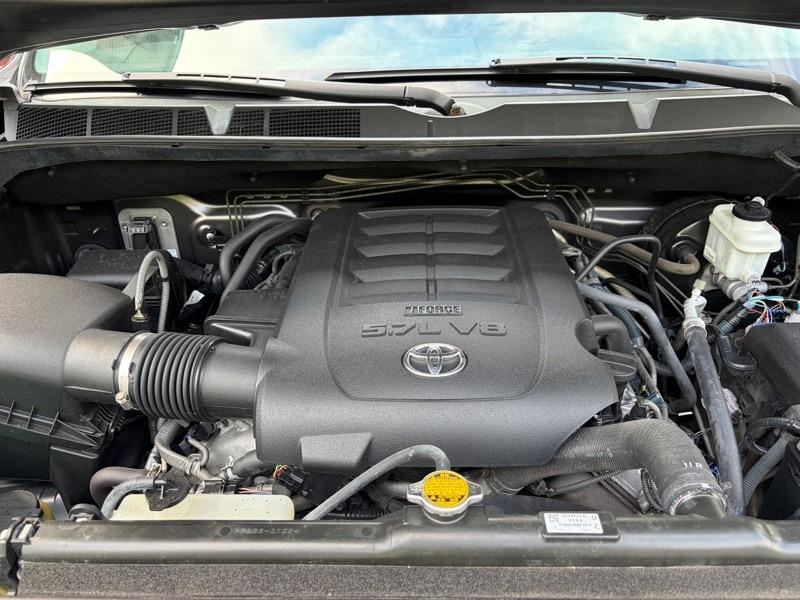 Toyota Tundra  2016